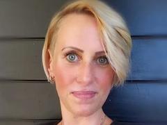 Summerlove-hot - blond female webcam at xLoveCam