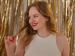 SunnyBunny-hot - blond female webcam at xLoveCam