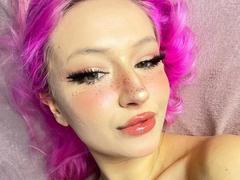 SunnyGlow - blond female webcam at xLoveCam