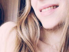 SunnyJoys - female with brown hair and  small tits webcam at xLoveCam