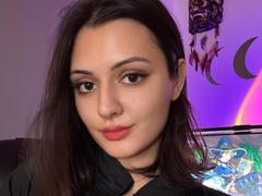 SunnyLeila - female with black hair webcam at xLoveCam