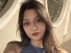 SunnyLeila - female with black hair webcam at xLoveCam