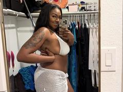 SunnyMochaQueen - female webcam at xLoveCam