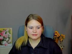 SunnySasha from xLoveCam