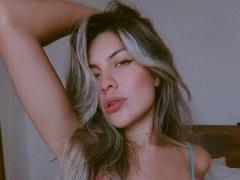 SunriseX - female with brown hair webcam at xLoveCam