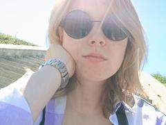 SunsetEvelyn - female with brown hair and  small tits webcam at xLoveCam