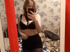 SunsetEvelyn - female with brown hair and  small tits webcam at xLoveCam