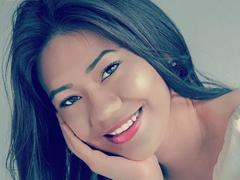 SunyAnny from xLoveCam