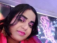 SusanaEshwarCurvy from xLoveCam