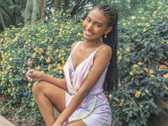 SusieBonnet - female with brown hair webcam at LiveJasmin