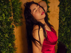 SusieWillianson - female with brown hair and  big tits webcam at xLoveCam