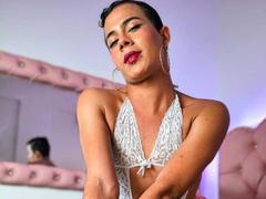 SussanCrinners - shemale webcam at xLoveCam