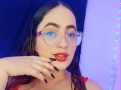 SussanMiller - female with brown hair webcam at xLoveCam