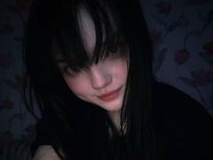 SuzieBrian - female with black hair and  big tits webcam at xLoveCam