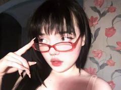 SuzieBrian - female with black hair and  big tits webcam at xLoveCam