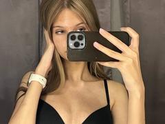 JeniceRowse - blond female webcam at LiveJasmin