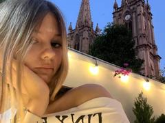 JeniceRowse - blond female webcam at LiveJasmin