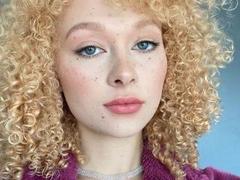 susan-passion from xLoveCam