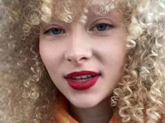 susan-passion from xLoveCam