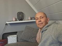 Sveniboy1-hot from xLoveCam
