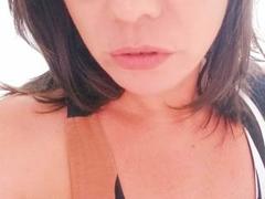 SwSteph - female with brown hair webcam at xLoveCam