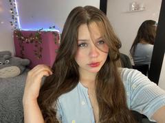 SwanKyivy - female webcam at xLoveCam