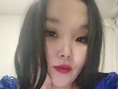 SweeetCheeks - female with  big tits webcam at xLoveCam