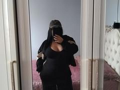 SweeetCheeks - female with  big tits webcam at xLoveCam