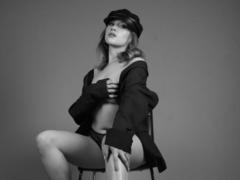 SweetAbey - blond female with  small tits webcam at xLoveCam