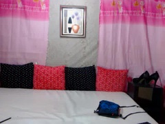 SweetAsianPussy - female with black hair webcam at xLoveCam