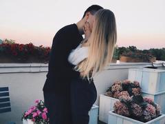 SweetCoople from xLoveCam