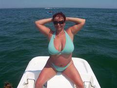 DiscretLover4u - female with red hair and  big tits webcam at ImLive