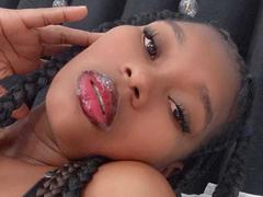 SweetEbonyLover - female with brown hair webcam at xLoveCam