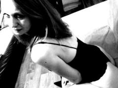 SweetElisa - female with red hair webcam at xLoveCam