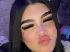 SweetEmily69 - female with black hair webcam at xLoveCam