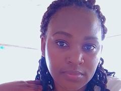 SweetFountaine from xLoveCam