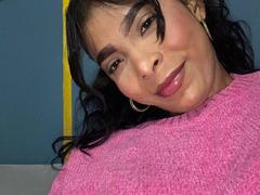 SweetGirland - female with black hair webcam at xLoveCam