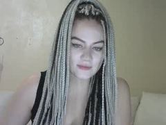 SweetKarolinaOh - female with  small tits webcam at xLoveCam