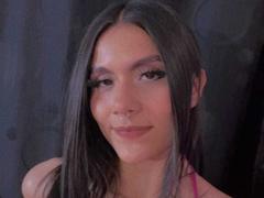 SweetLettiy - female with brown hair webcam at xLoveCam