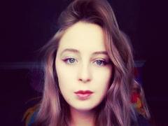 SweetLilit - female with brown hair webcam at xLoveCam