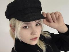 SweetLilyy - female webcam at xLoveCam