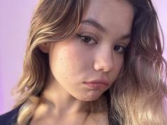 SweetLime - female webcam at xLoveCam
