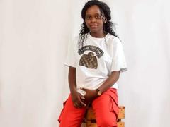 SweetMuffin - female with black hair and  small tits webcam at xLoveCam