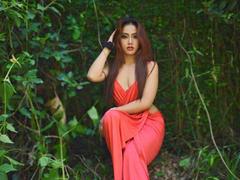 SweetNSexyD - shemale webcam at xLoveCam