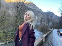 SweetNosha - blond female webcam at xLoveCam