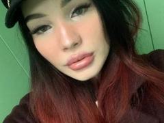 SweetNosha - blond female webcam at xLoveCam