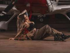 SweetParis-hot from xLoveCam