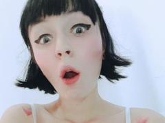 SweetPoisonous - female with black hair webcam at xLoveCam