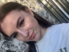 SweetSexyRosie - female with brown hair and  small tits webcam at xLoveCam