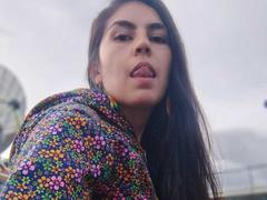 SweetShanny from xLoveCam
